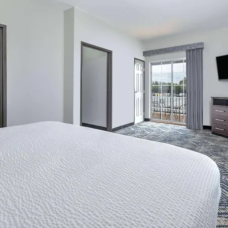 La Quinta By Wyndham Tulsa Airport / Expo Square-2